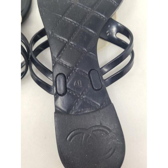 Chanel Black Jelly Camellia Interlocking CC Thong Sandals 40 EU - Picture 10 of 10